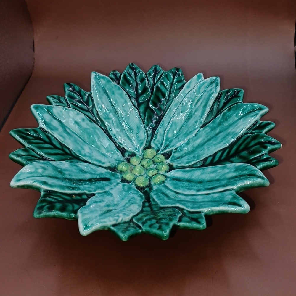 Majolica Italy Christmas dish small